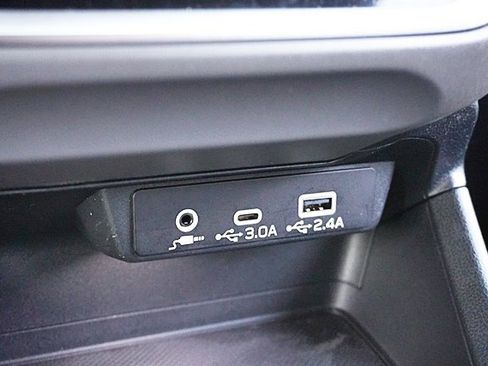 Used 2024 Subaru Crosstrek 2.0i Premium image 27