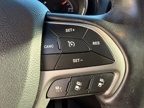 Used 2020 Jeep Grand Cherokee High Altitude image 32