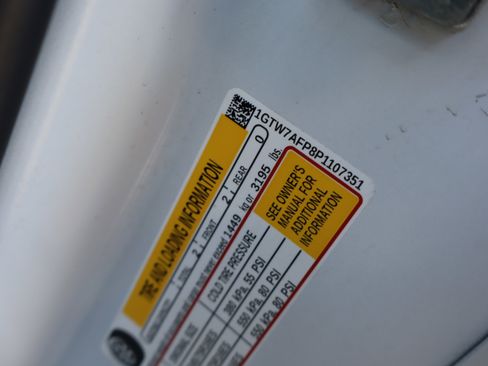 Used 2023 GMC Savana 2500 w/ Driver Convenience Package image 36