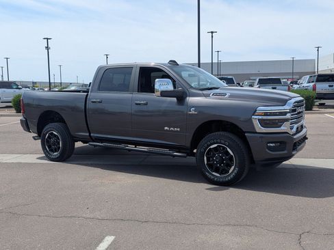 Used 2025 RAM 2500 Laramie image 7