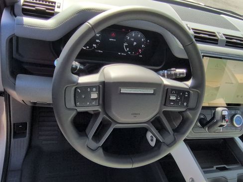 New 2026 Land Rover Defender 110 X-Dynamic SE AWD/4WD image 10