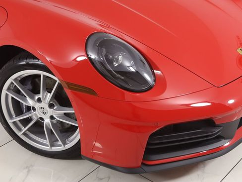 Used 2025 Porsche 911 Carrera RWD image 21