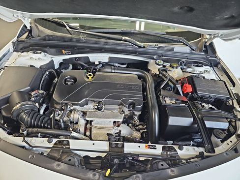 Used 2024 Chevrolet Malibu LT FWD image 31