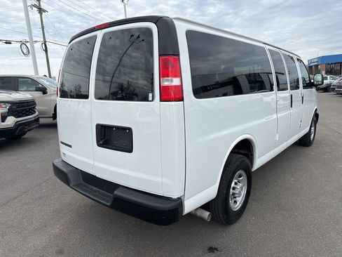 Used 2024 Chevrolet Express 3500 LS image 5