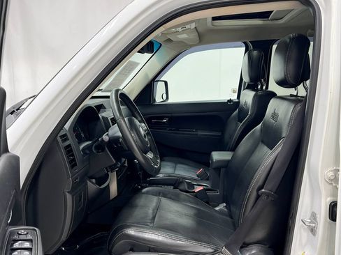 Used 2012 Jeep Liberty Sport AWD/4WD image 12