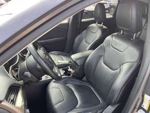 Used 2015 Jeep Cherokee Limited AWD/4WD image 11