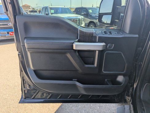 Used 2021 Ford F250 Lariat AWD/4WD image 10