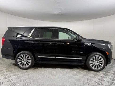 Used 2024 GMC Yukon Denali RWD image 4