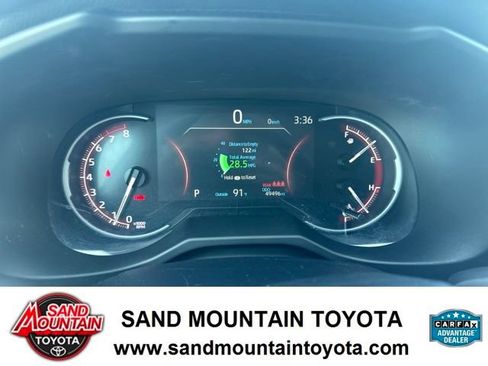 Used 2024 Toyota RAV4 LE FWD image 17