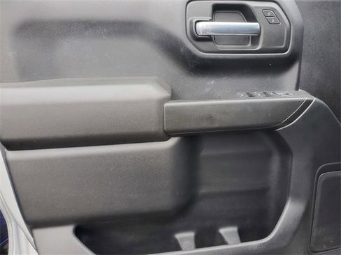 Used 2021 Chevrolet Silverado 1500 Custom image 12