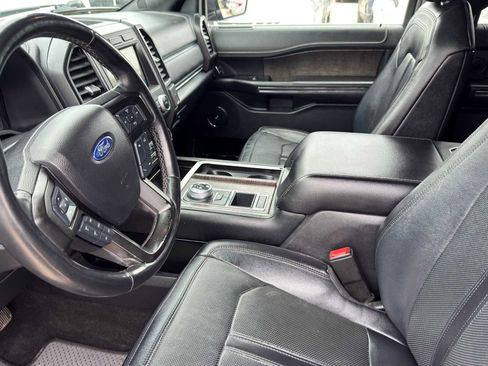 Used 2019 Ford Expedition Max Limited RWD image 10