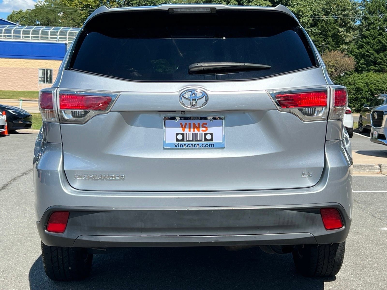 Used 2014 Toyota Highlander LE FWD image 17