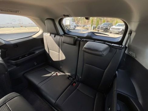 Used 2025 Toyota Grand Highlander AWD image 17