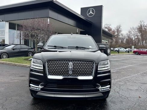 Used 2020 Lincoln Navigator L Reserve w/ Luxury Package image 3