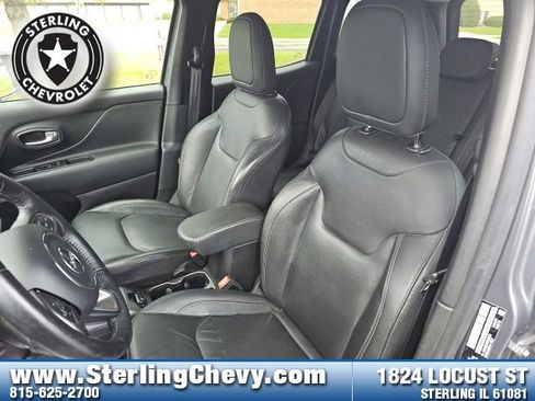 Used 2022 Jeep Renegade Limited image 10