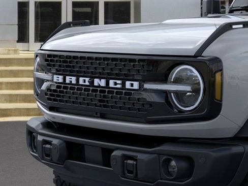 New 2026 Ford Bronco Badlands AWD/4WD image 19