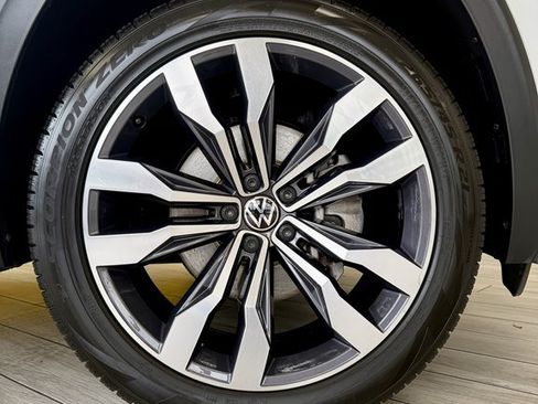 Used 2021 Volkswagen Atlas SEL R-Line AWD/4WD image 20