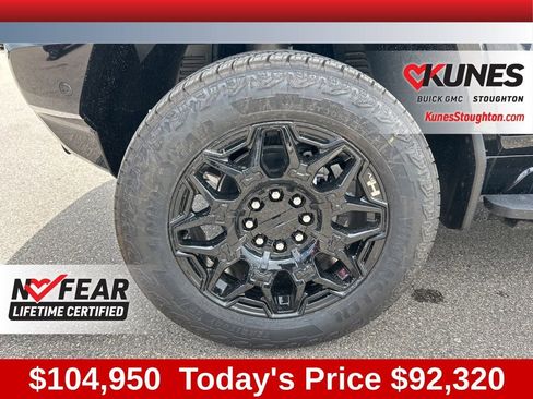 New 2025 GMC Hummer EV 2X w/ LPO, Dark Essentials Package image 16