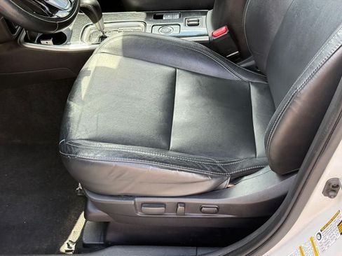 Used 2020 Mitsubishi Outlander ES AWD/4WD image 17