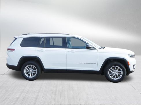 Used 2023 Jeep Grand Cherokee L Laredo w/ Luxury Tech Group I AWD/4WD image 8