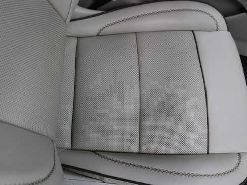 Used 2021 GMC Yukon XL Denali image 32