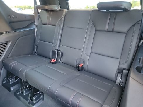 Used 2024 Chevrolet Tahoe RST w/ Luxury Package AWD/4WD image 18