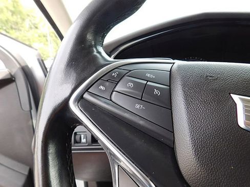 Used 2019 Cadillac XT5 Premium Luxury image 25