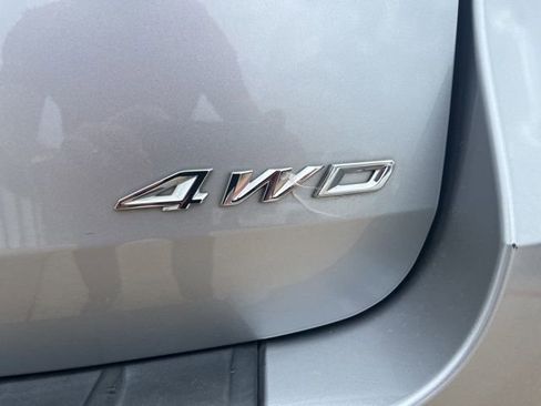 Used 2022 Ford Explorer XLT image 8