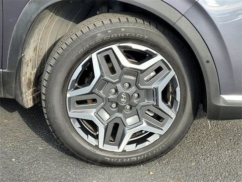 Certified 2022 Hyundai Santa Fe Limited image 9