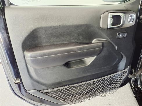 Used 2020 Jeep Wrangler Unlimited Sport image 15