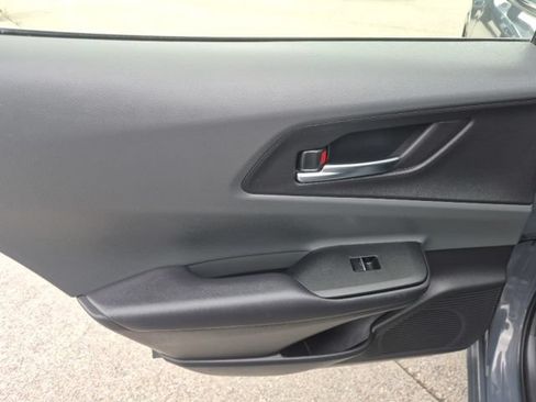 Used 2024 Toyota Prius XLE AWD/4WD image 12