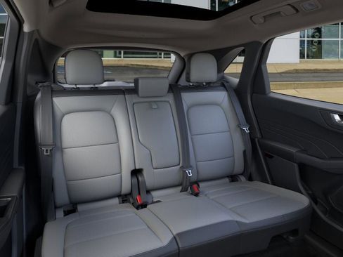 New 2026 Ford Escape SE image 11
