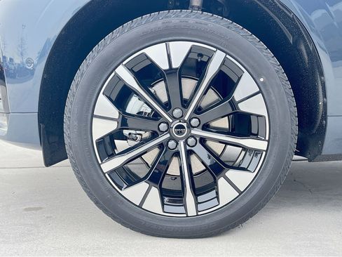 New 2026 Volvo XC60 B5 Plus w/ Protection Package Premier image 12