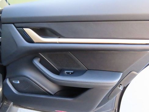 New 2025 Porsche Taycan 4S AWD/4WD image 18