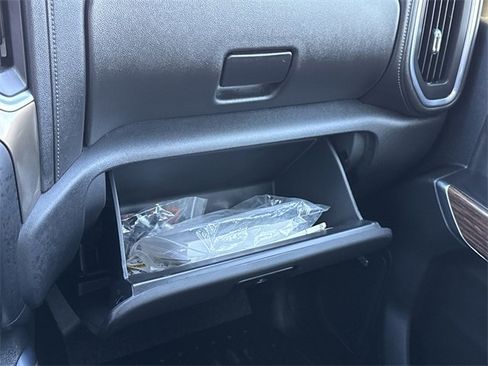 Used 2021 Chevrolet Silverado 2500 High Country w/ Z71 Off-Road Package image 24