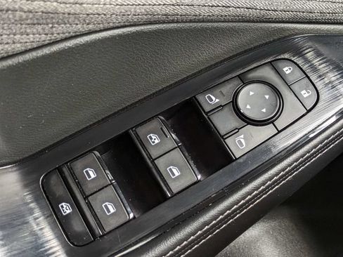 Used 2023 Nissan Rogue SV FWD image 24