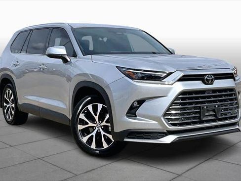 Certified 2024 Toyota Grand Highlander AWD Hybrid image 3