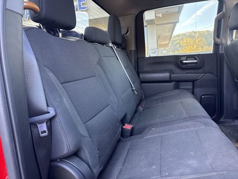 Used 2025 Chevrolet Silverado 2500 Custom w/ Custom Value Package image 22