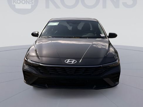 New 2026 Hyundai Elantra Sport FWD image 11