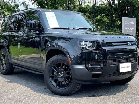 Used 2024 Land Rover Defender 110 S AWD/4WD image 2