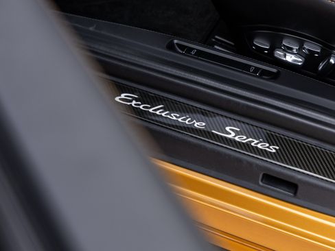 Used 2018 Porsche 911 Turbo S image 38