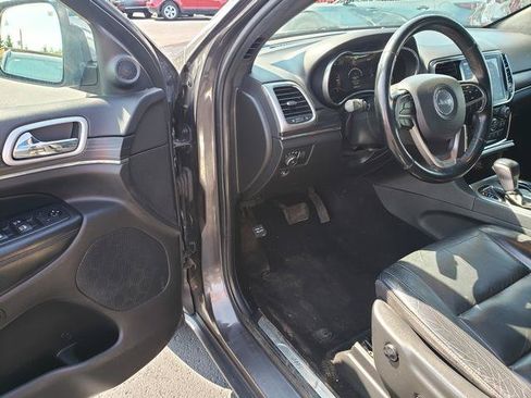 Used 2020 Jeep Grand Cherokee Limited AWD/4WD image 12