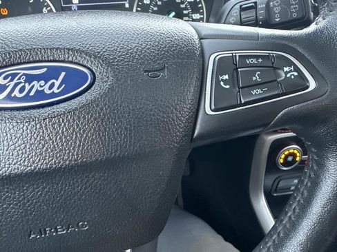 Used 2021 Ford EcoSport Titanium image 40