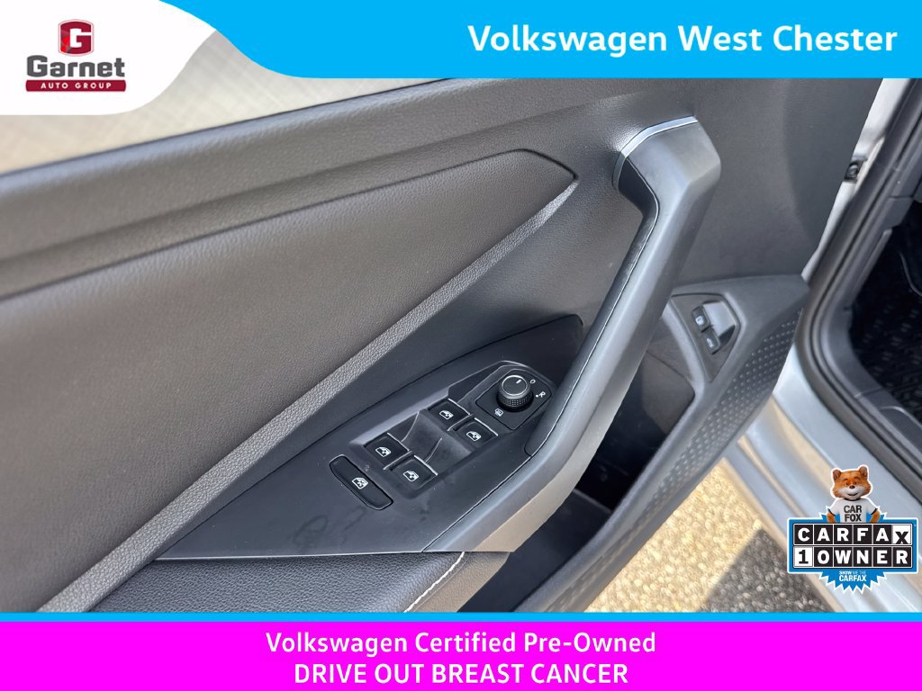 Certified 2023 Volkswagen Jetta SE FWD image 13