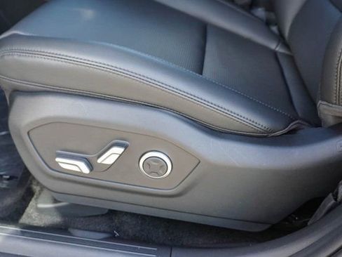 New 2026 Hyundai Santa Fe Limited FWD image 17