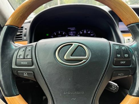 Used 2015 Lexus LS 460 L w/ Ultra Luxury Package AWD/4WD image 21