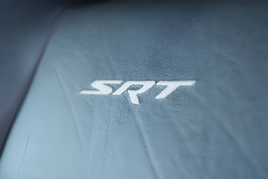 Used 2020 Jeep Grand Cherokee SRT AWD/4WD image 28