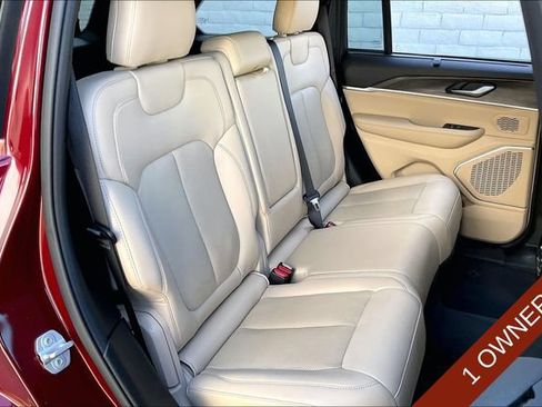 Certified 2023 Jeep Grand Cherokee Limited w/ Luxury Tech Group II RWD image 26