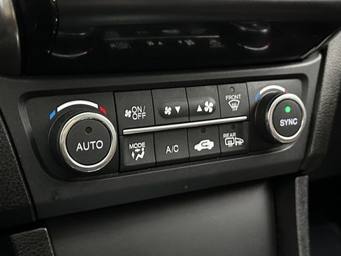 Used 2021 Acura ILX w/ Premium Package image 18