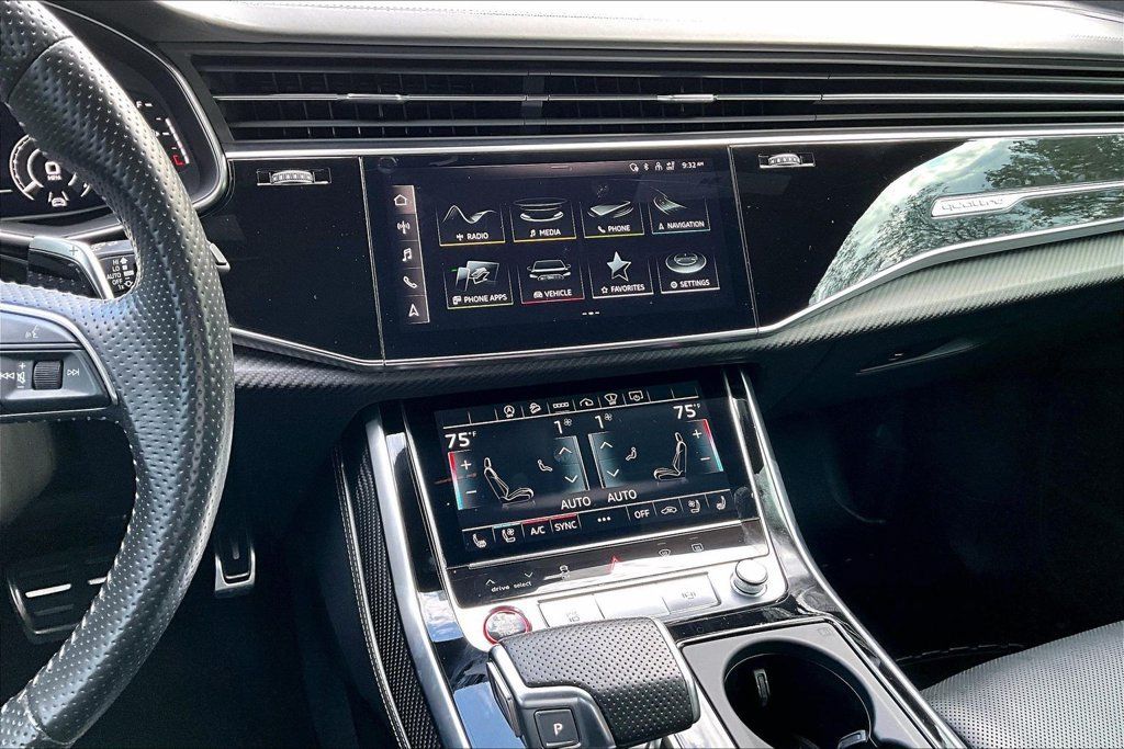 Used 2021 Audi RS Q8 w/ Carbon Optic Package AWD/4WD image 8